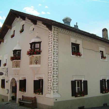 Hotel Engiadina Scuol Esterno foto