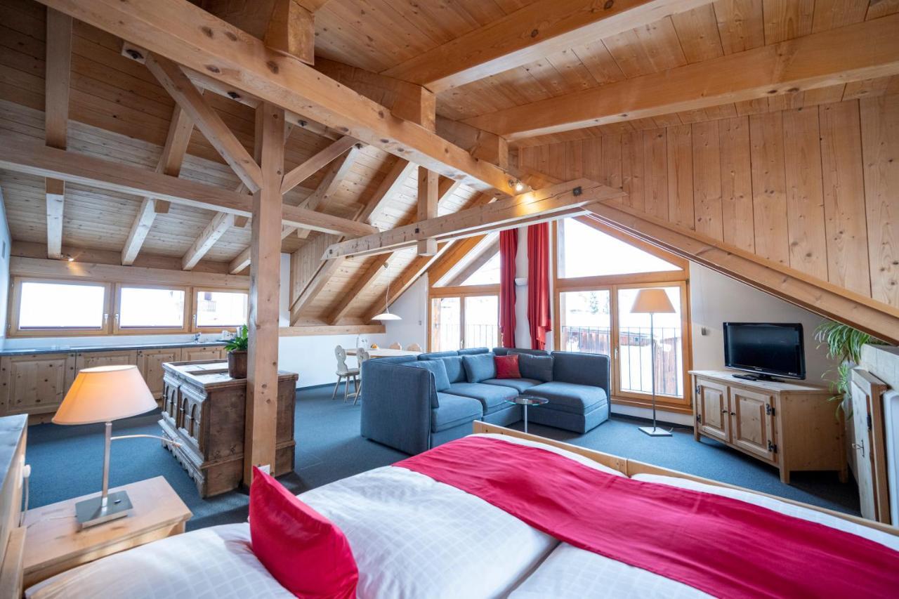 Hotel Engiadina Scuol Esterno foto