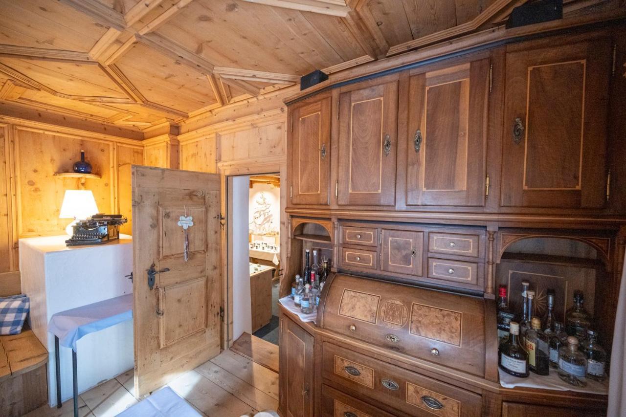 Hotel Engiadina Scuol Esterno foto