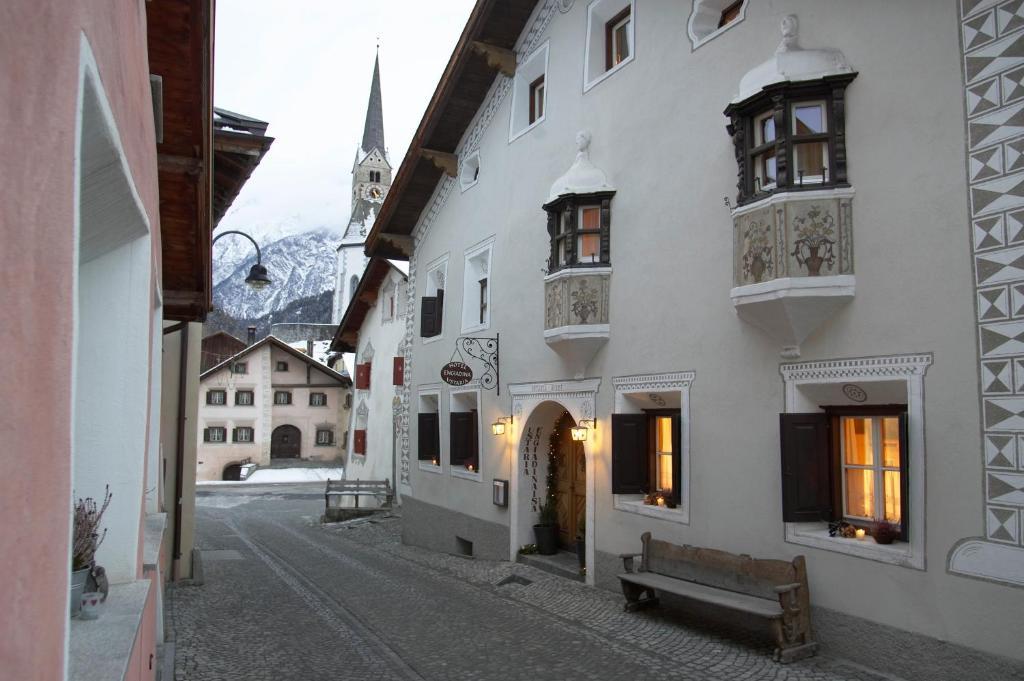 Hotel Engiadina Scuol Esterno foto